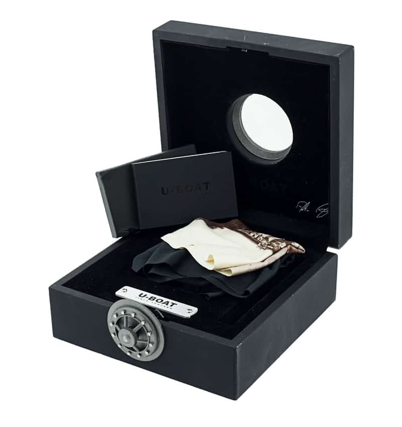 U-Boat Classico 8092